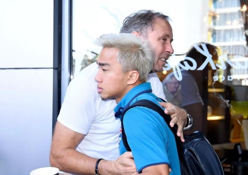 HLV Rajevac chia tay cau thu Thai Lan sau khi bi sa thai hinh anh