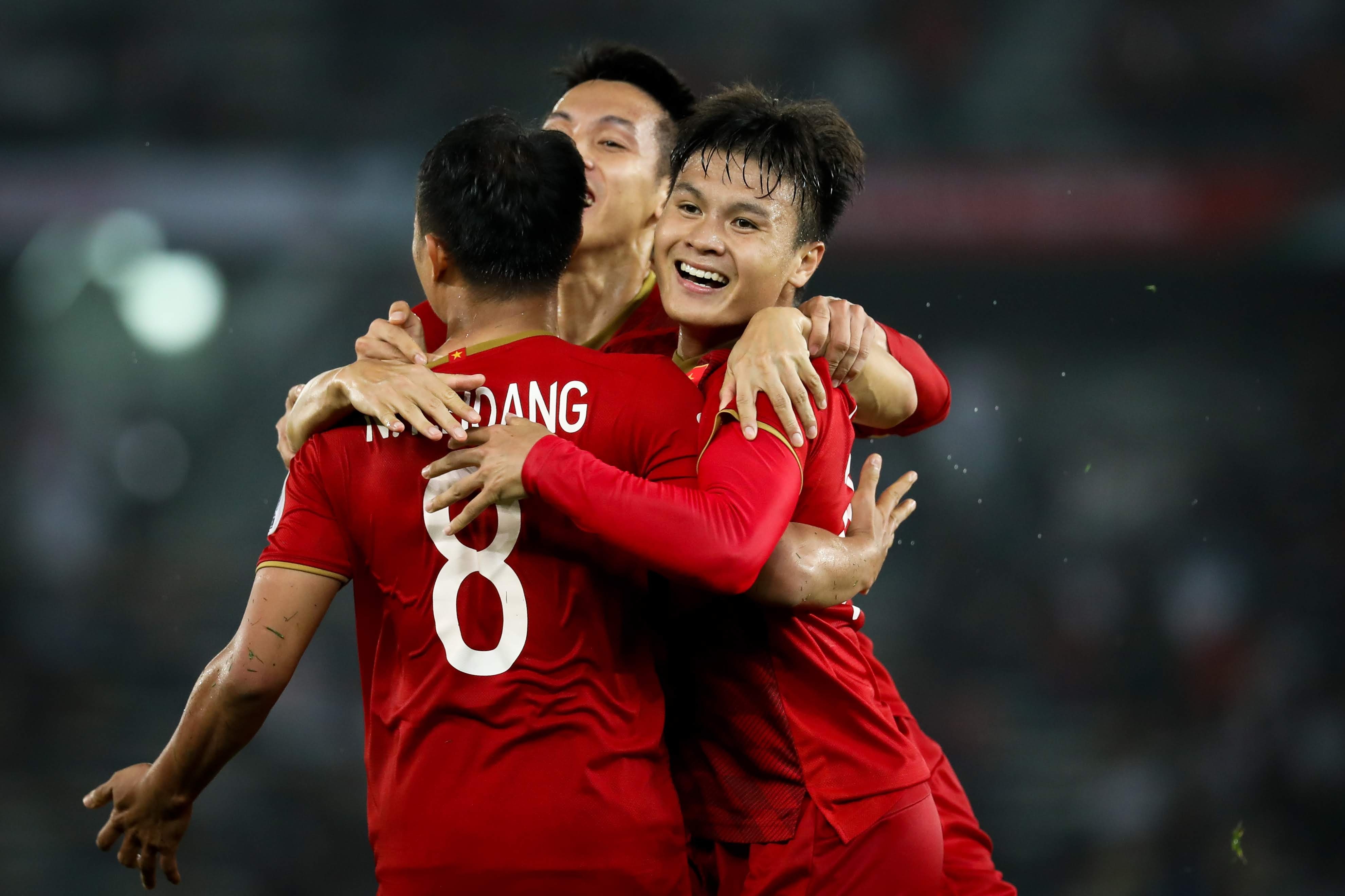 Chuyen gia Iran ha thap tuyen Viet Nam va Iraq hinh anh