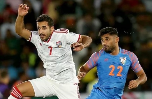 An Do thua dau UAE, bang A cua Asian Cup kich tinh den tran cuoi hinh anh