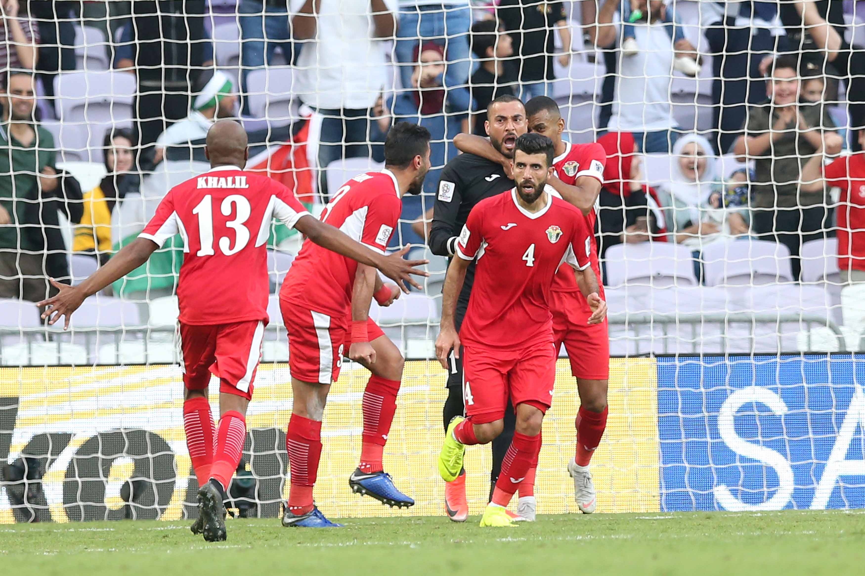 Tuyển Việt Nam phải kiên nhẫn nếu muốn hạ Jordan ảnh 2 Tuyen Viet Nam phai kien nhan neu muon ha Jordan anh 2