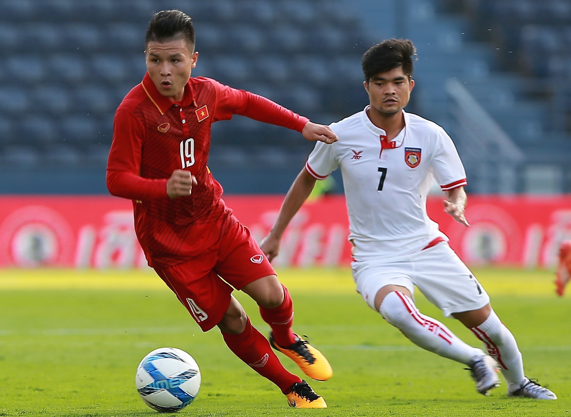 Viet Nam dong gop 3 cai ten o doi hinh Dong Nam A tai Asian Cup anh 8