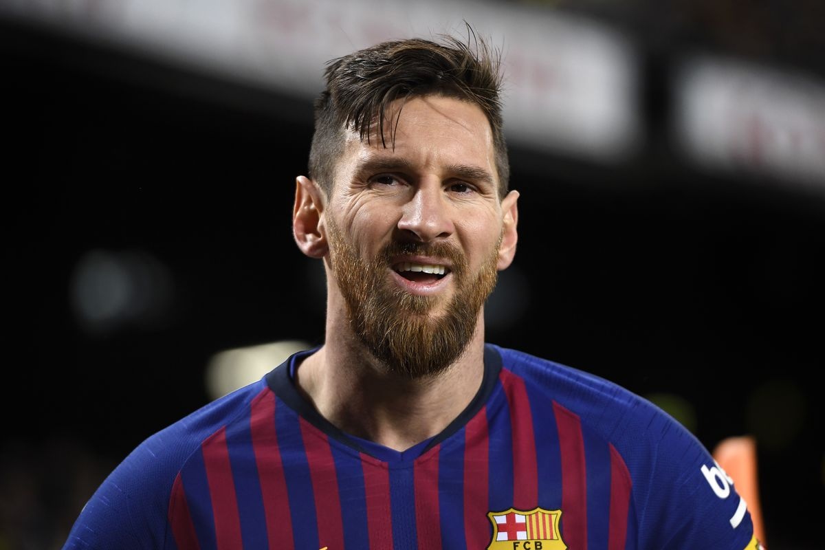 Messi bo ngo kha nang ra san o tran sieu kinh dien hinh anh