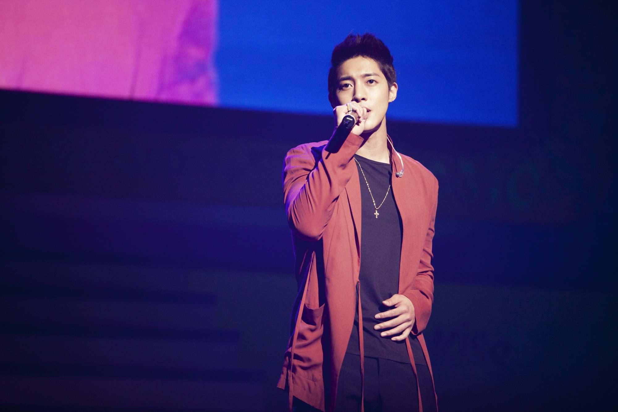 Bi Rain don luong fan ky luc trong lich su ca si solo o Kpop anh 8