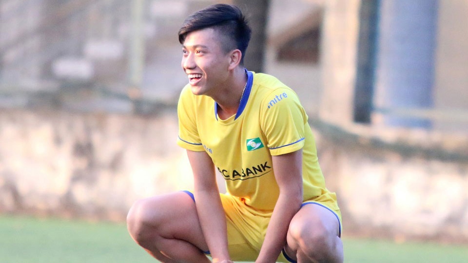 Phan Van Duc thi tai cung Van Quyen va Nhu Thanh o thu thach sut bong hinh anh