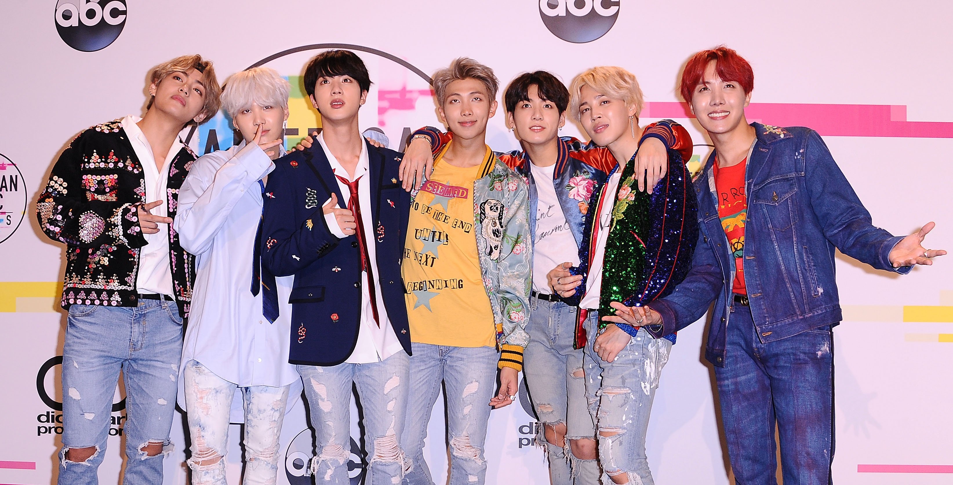 BTS và bước tiến kỳ diệu đến sân khấu hoành tráng nhất Anh – Mỹ ảnh 4 BTS va buoc tien ky dieu den san khau hoanh trang nhat Anh – My anh 4