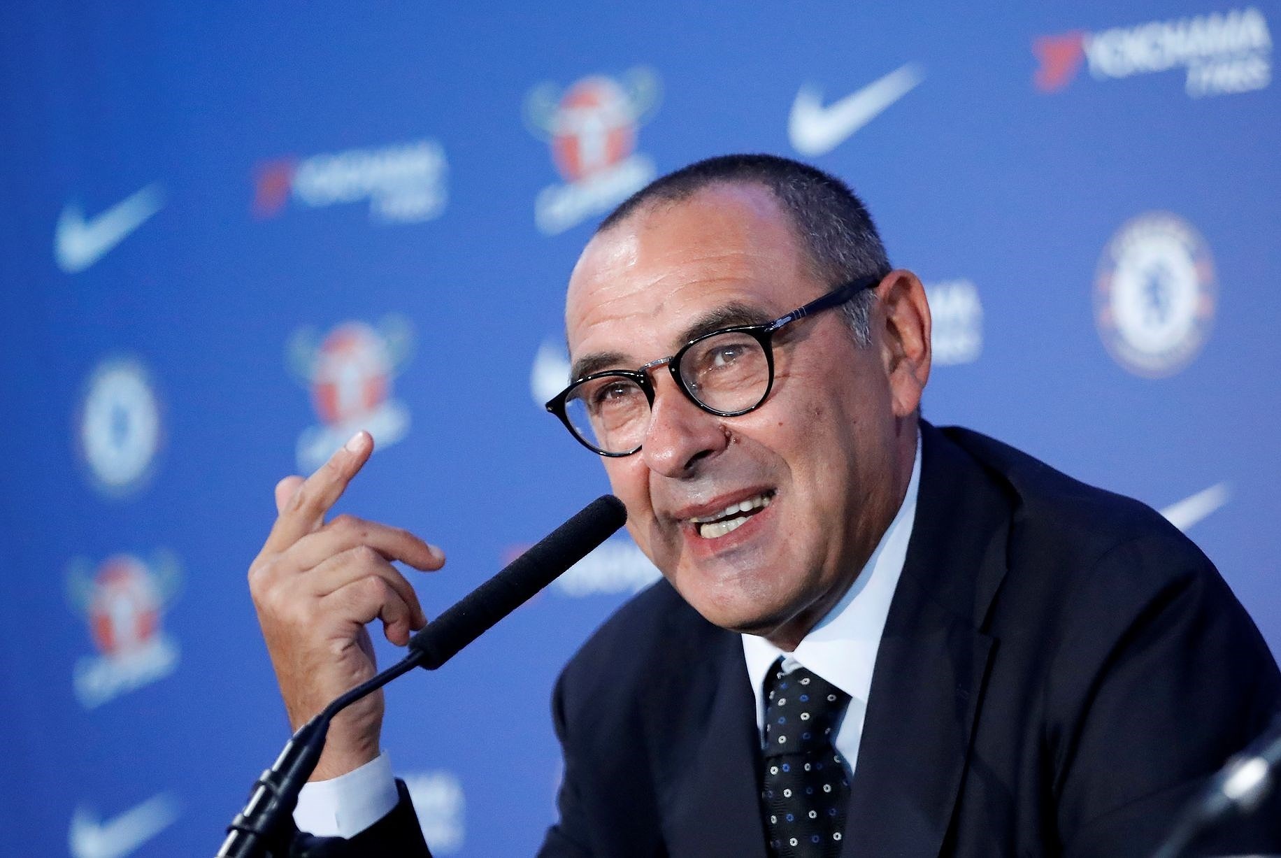 HLV Sarri: ‘Chi it Chelsea van tot hon Arsenal’ hinh anh