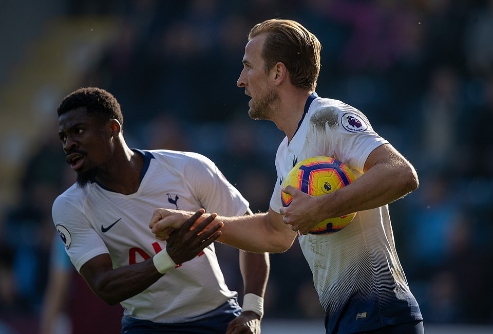 Harry Kane khong the giup Tottenham co diem truoc Burnley hinh anh