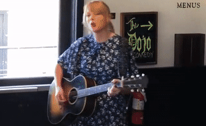 Taylor Swift xuat hien bat ngo, hat chay trong le dinh hon fan hinh anh