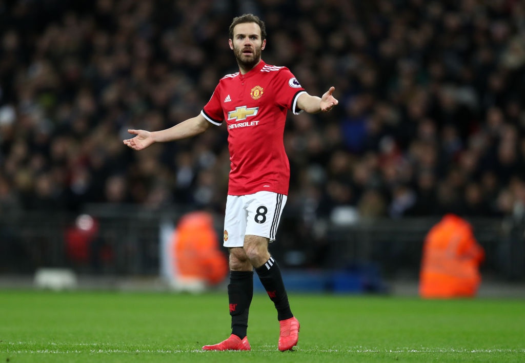 Cham diem MU 0-0 Liverpool: Noi that vong den tu Sanchez,  Lukaku anh 9