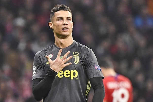 HLV tuyen Italy: ‘Ronaldo mo nhat o Champions League’ hinh anh