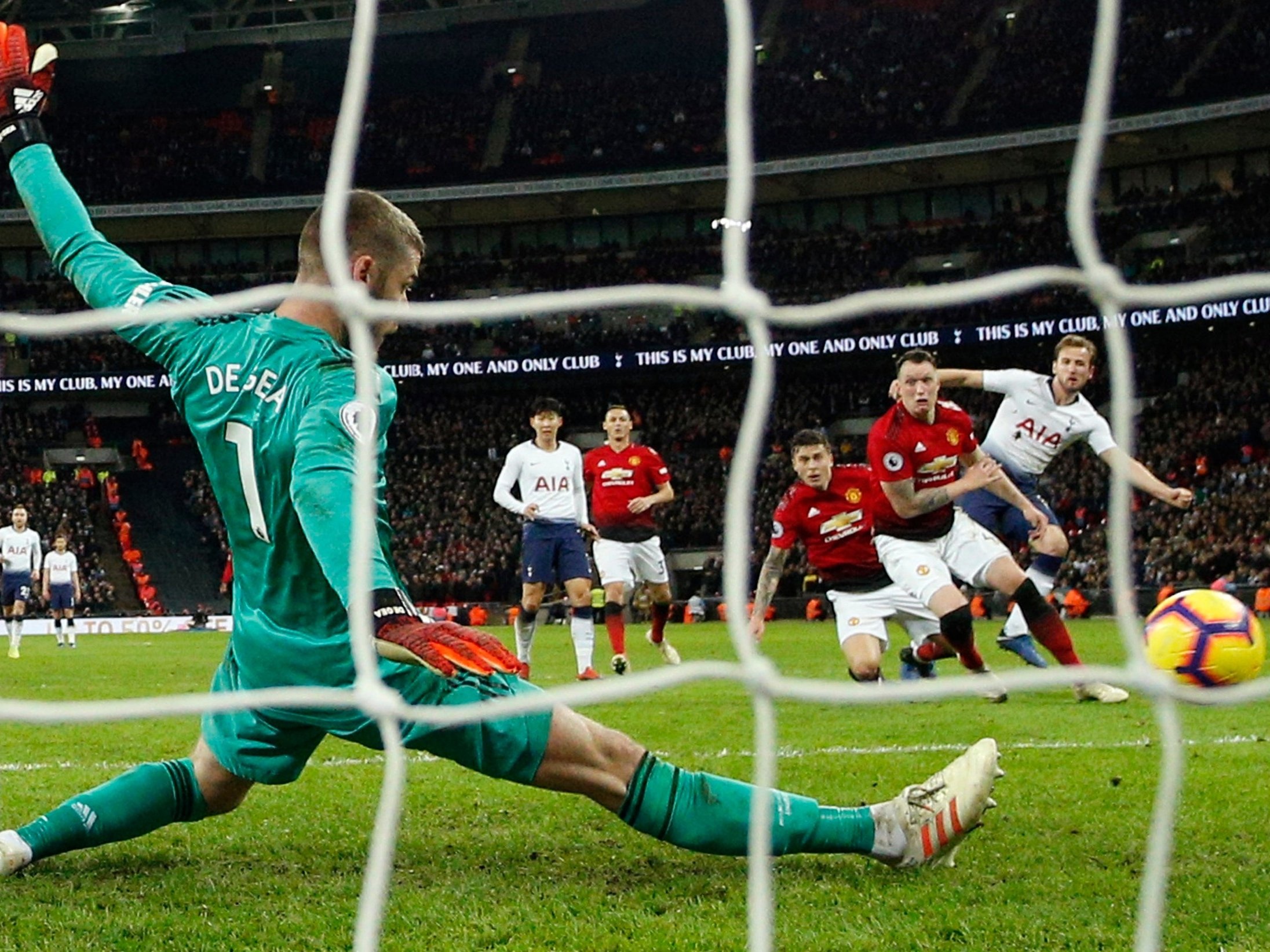 HLV Solskjaer nằm ngoài cuộc đàm phán giữa De Gea và MU ảnh 2 HLV Solskjaer nam ngoai cuoc dam phan giua De Gea va MU anh 2
