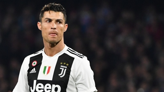 Ronaldo bi tien dao 36 tuoi vuot mat o cuoc dua vua pha luoi Serie A hinh anh