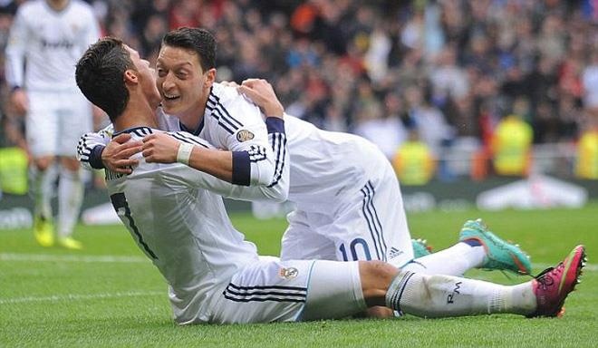 Oezil thán phục cách Ronaldo lập hat-trick giúp Juve đi tiếp ảnh 1 Oezil than phuc cach Ronaldo lap hat-trick giup Juve di tiep anh 1