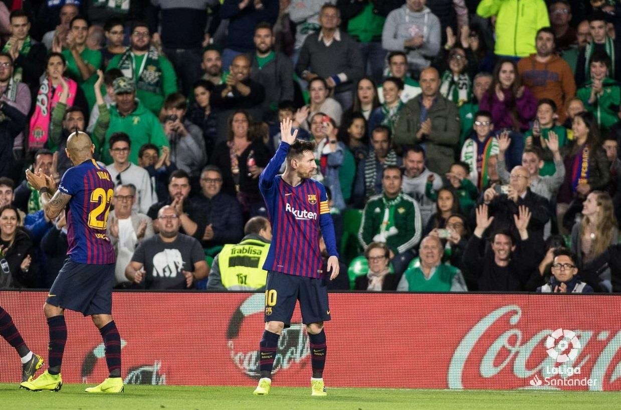 HLV Barca: ‘Đối thủ vỗ tay cho sự vĩ đại của Messi’ ảnh 1 HLV Barca: ‘Doi thu vo tay cho su vi dai cua Messi’ anh 1