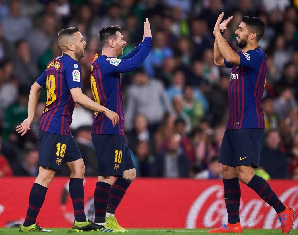 HLV Barca: ‘Đối thủ vỗ tay cho sự vĩ đại của Messi’ ảnh 2 HLV Barca: ‘Doi thu vo tay cho su vi dai cua Messi’ anh 2