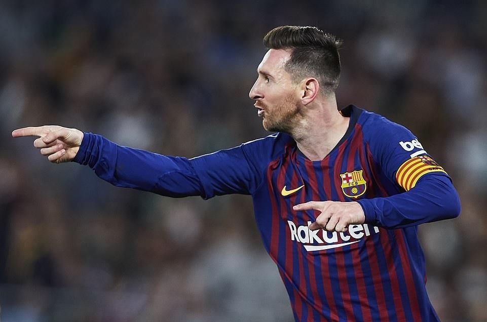 Messi lap hat-trick giup Barca xay chac ngoi dau hinh anh