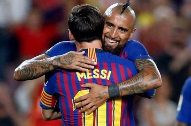 Arturo Vidal: 'Messi la duy nhat cua bong da the gioi' hinh anh