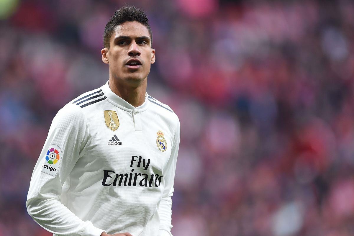 Varane len tieng giua tin don muon chia tay Real Madrid hinh anh