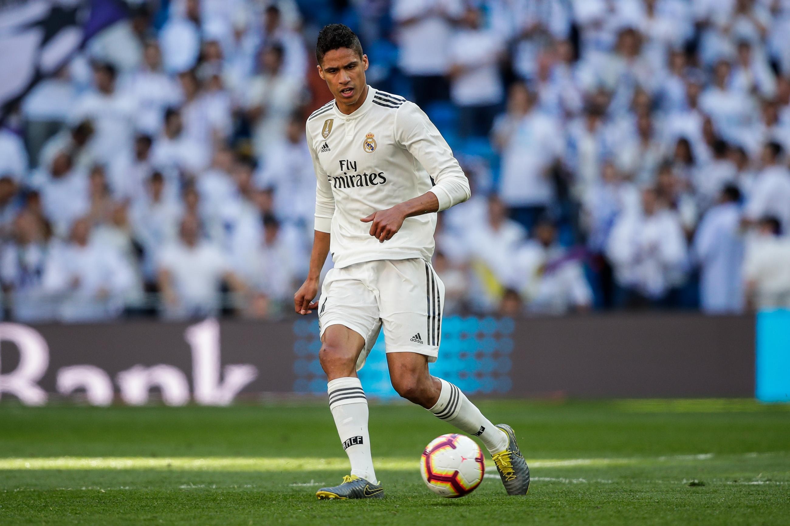 Varane len tieng giua tin don muon chia tay Real Madrid anh 1