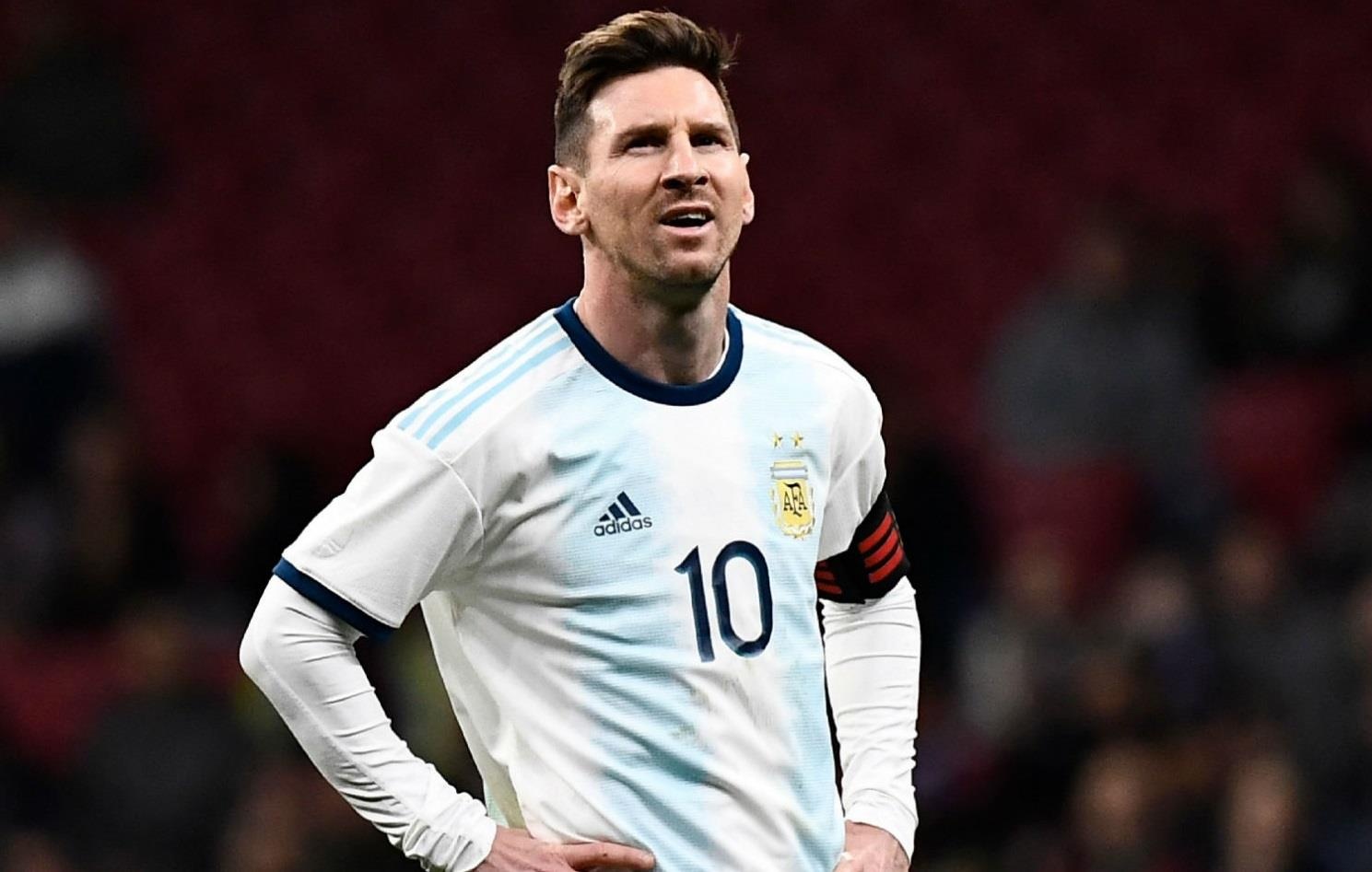 Messi mang tin vui cho co dong vien Barcelona hinh anh