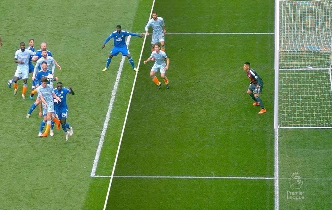 HLV Cardiff chê trọng tài Premier League tệ nhất thế giới ảnh 1 HLV Cardiff che trong tai Premier League te nhat the gioi anh 1