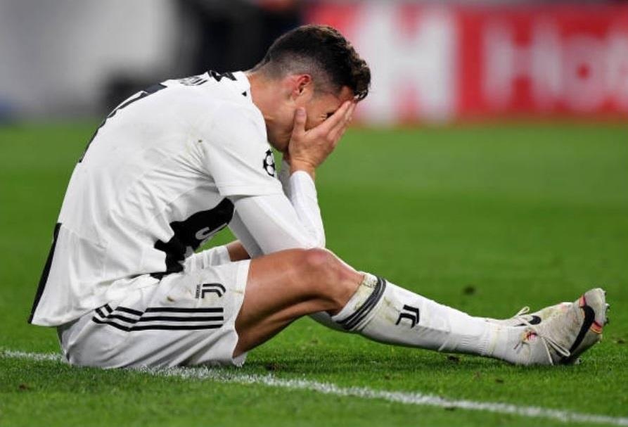 Ronaldo chia tay Champions League bang pha pham loi tho bao hinh anh