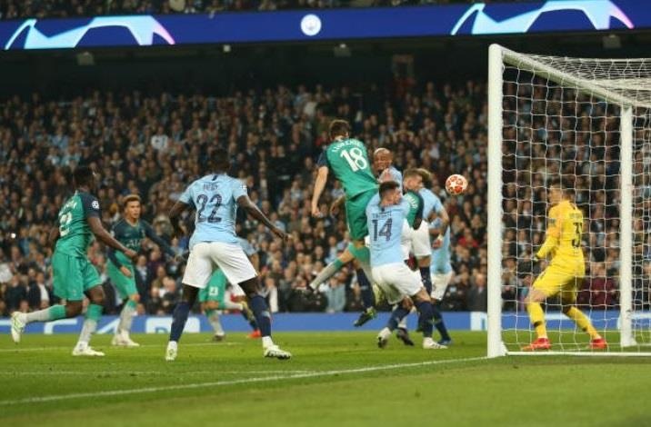 Man ruot duoi dien ro giua Man City va Tottenham di vao lich su anh 1