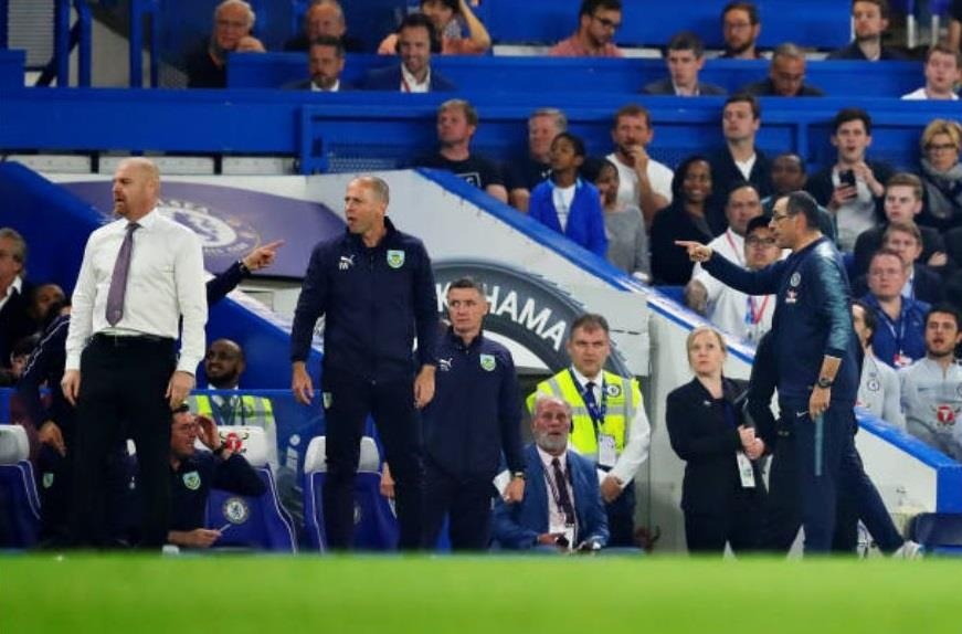 HLV Sarri bị đuổi khỏi sân trong ngày Chelsea hòa bạc nhược ảnh 1 HLV Sarri bi duoi khoi san trong ngay Chelsea hoa bac nhuoc anh 1