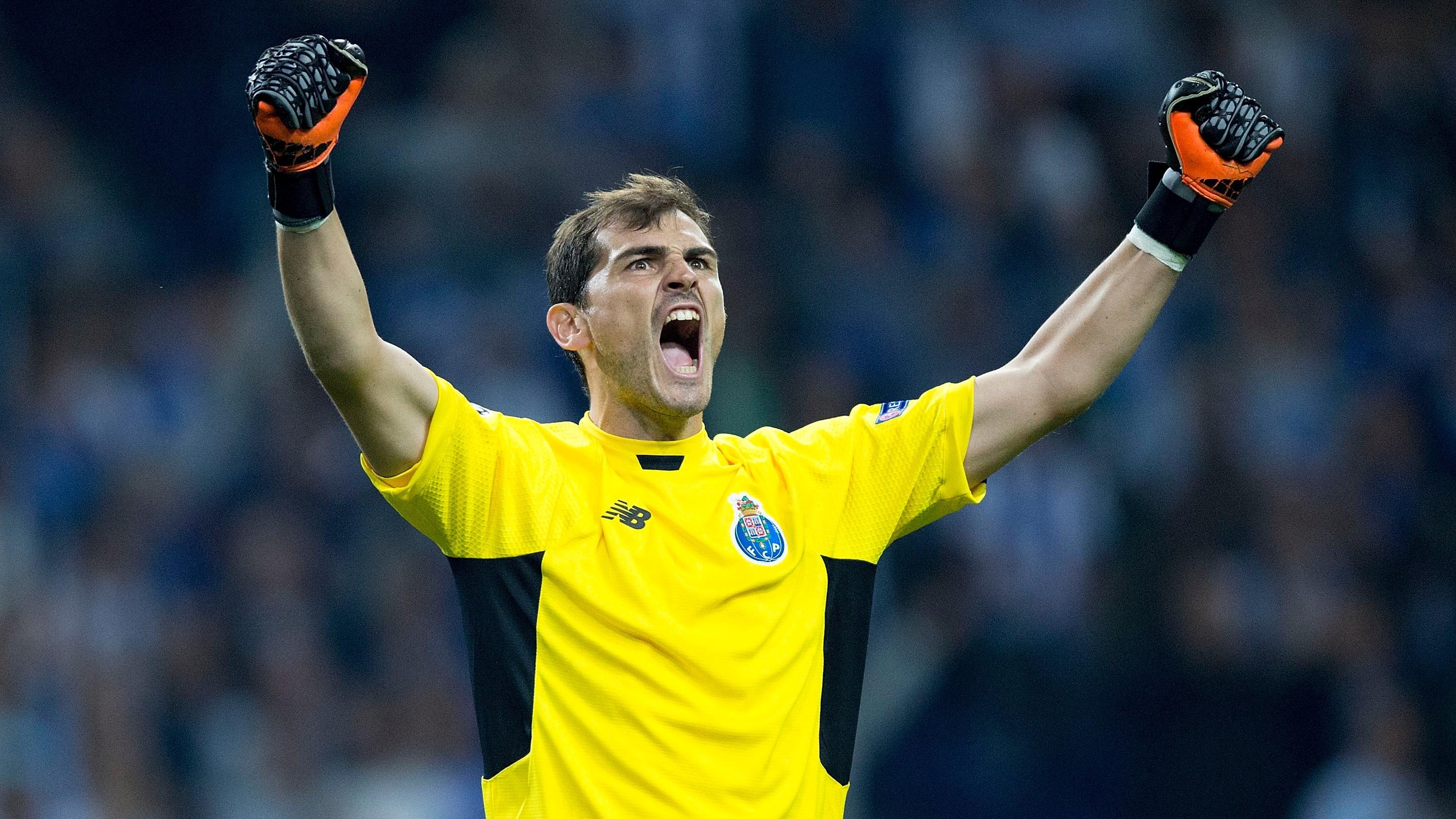 Thủ môn Iker Casillas nhập viện khẩn cấp vì cơn đau tim ảnh 1 Thu mon Iker Casillas nhap vien khan cap vi con dau tim anh 1