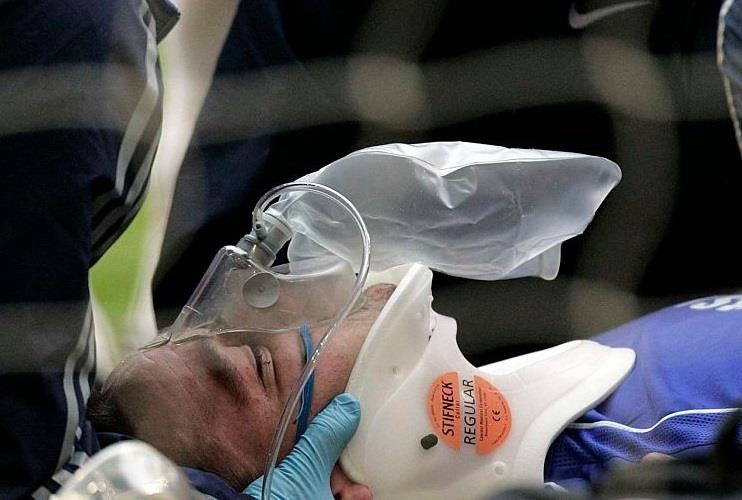 John Terry va nhung cau thu suyt mat mang vi nuot luoi tren san hinh anh