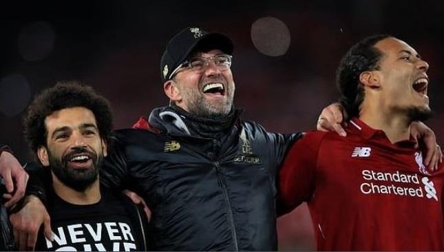 Jose Mourinho than phuc HLV Klopp sau dem ky dieu o Anfield hinh anh