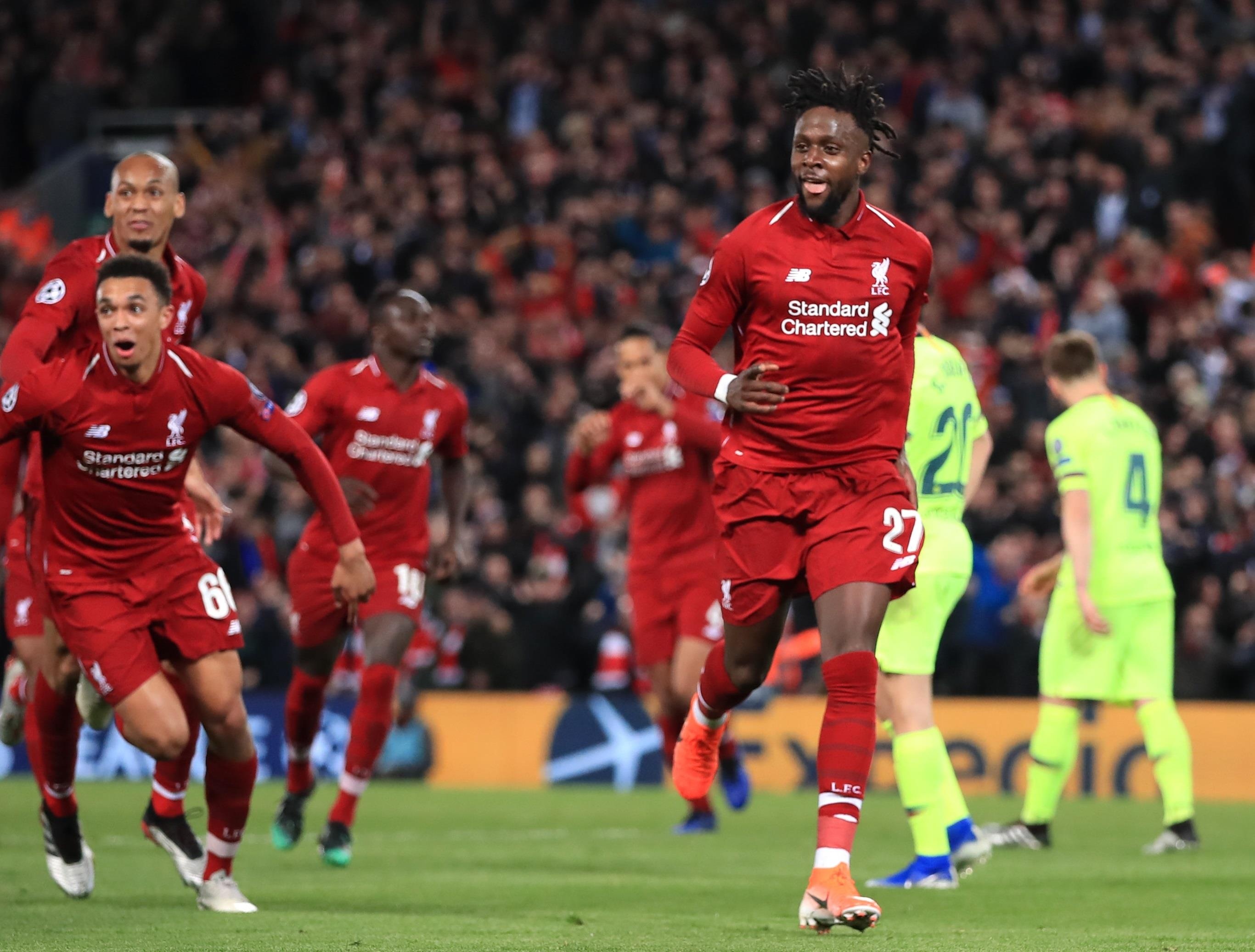 Messi dan dau doi hinh tieu bieu anh 10