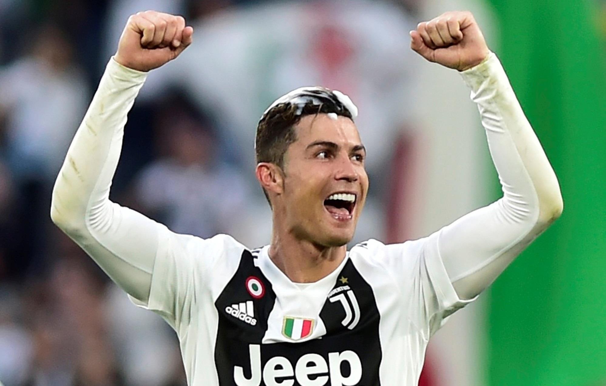 Ronaldo va nhung hop dong thanh cong mua nay hinh anh