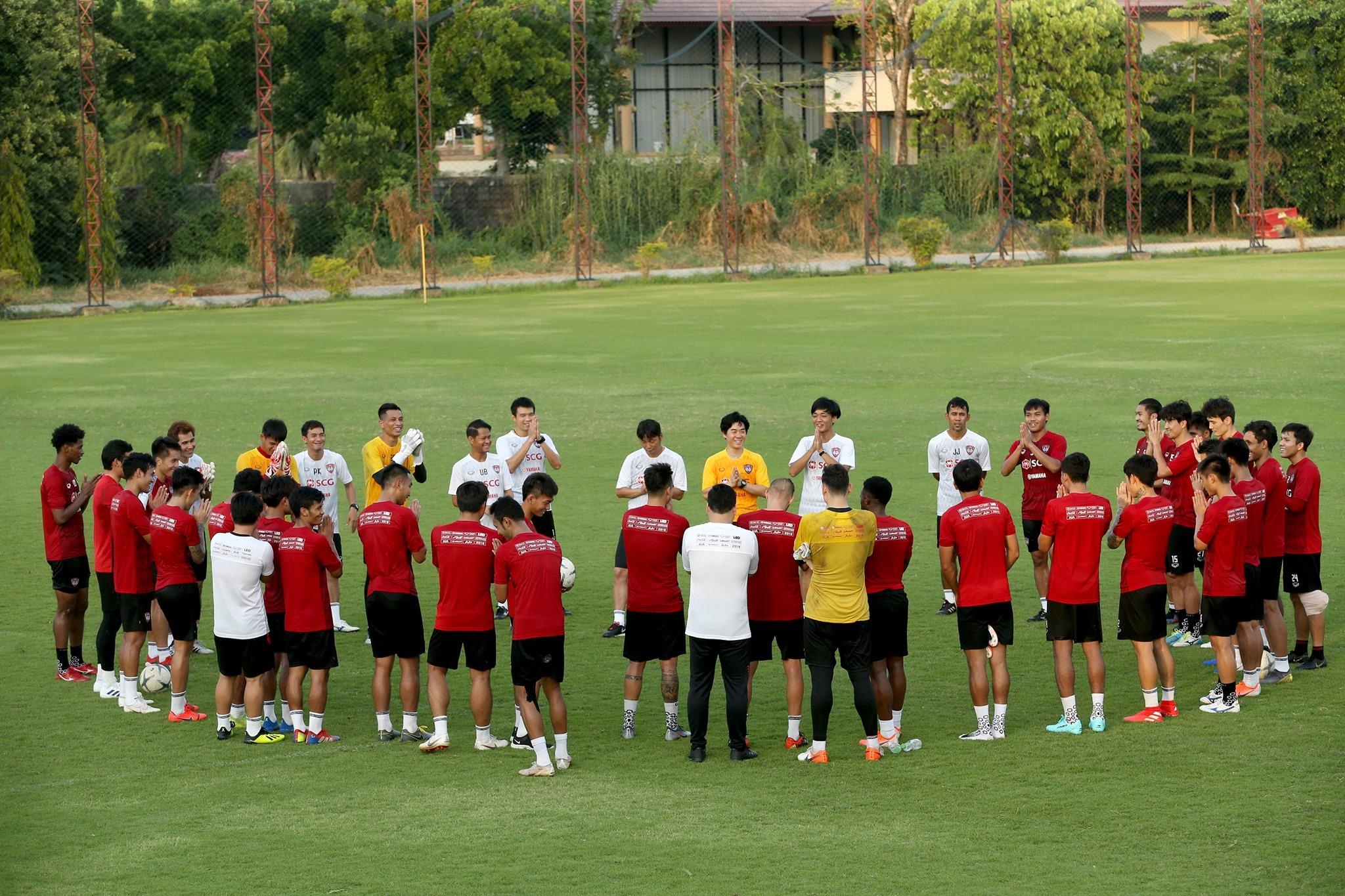 Van Lam than thiet cung thu mon so mot Thai Lan tai Muangthong anh 9