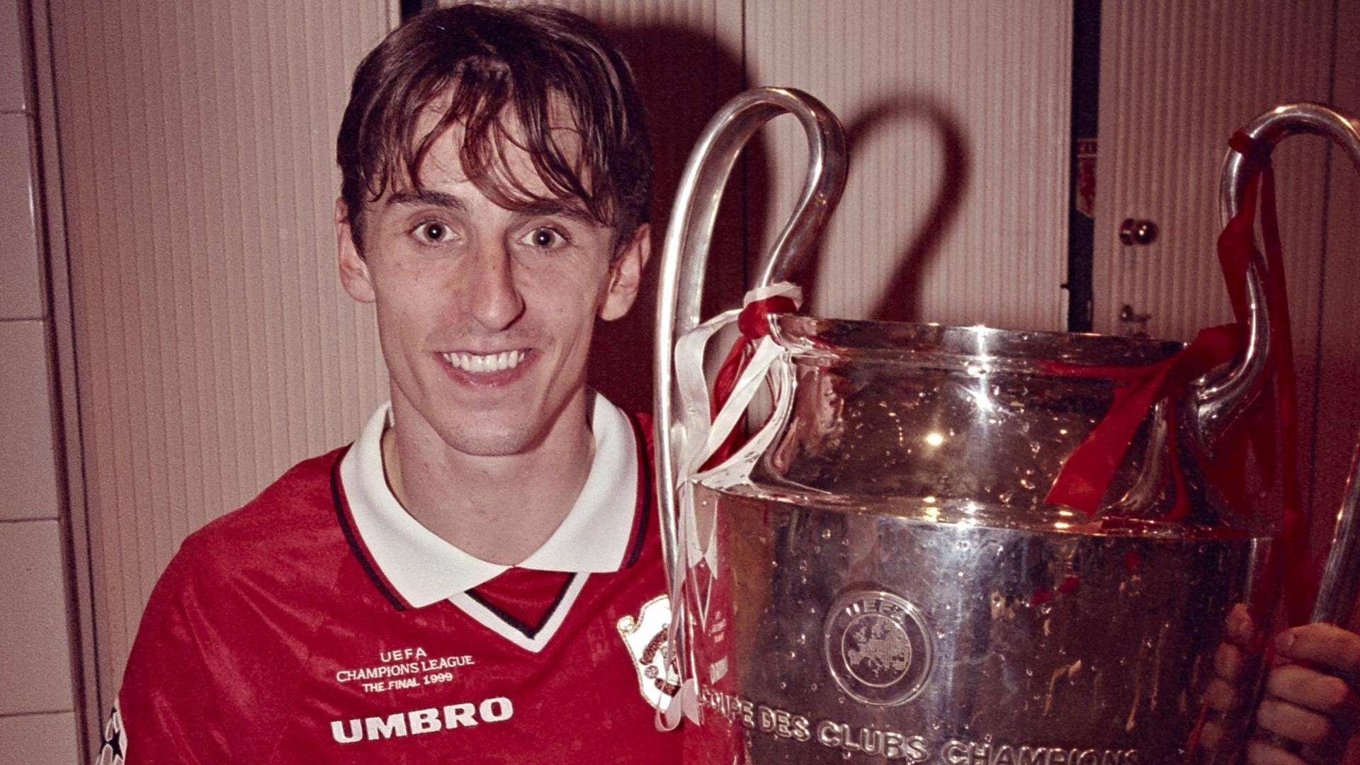 Beckham vững phong độ, Scholes phát tướng sau 20 năm ảnh 13 Beckham vung phong do, Scholes phat tuong sau 20 nam anh 13