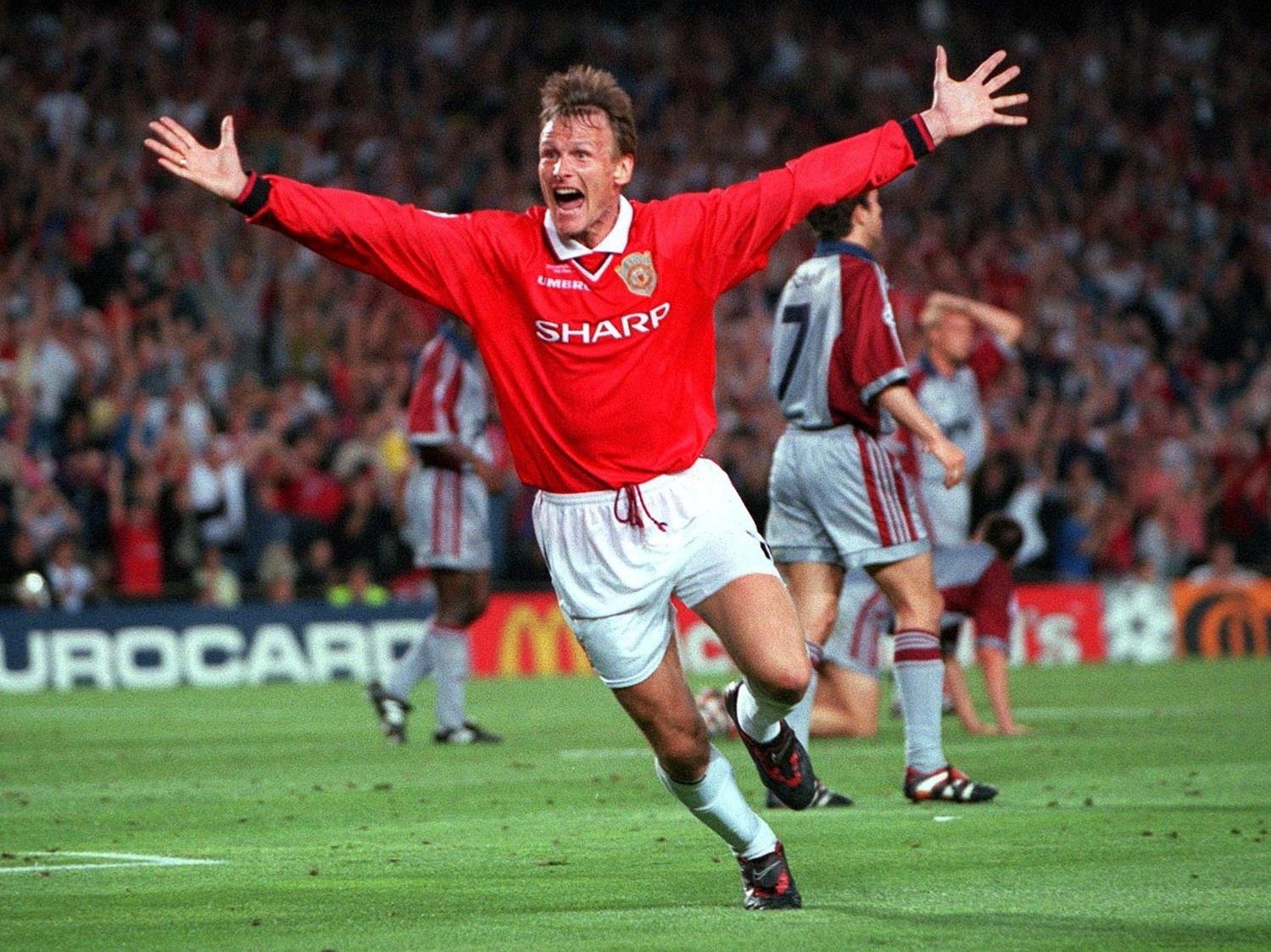 Beckham vững phong độ, Scholes phát tướng sau 20 năm ảnh 15 Beckham vung phong do, Scholes phat tuong sau 20 nam anh 15