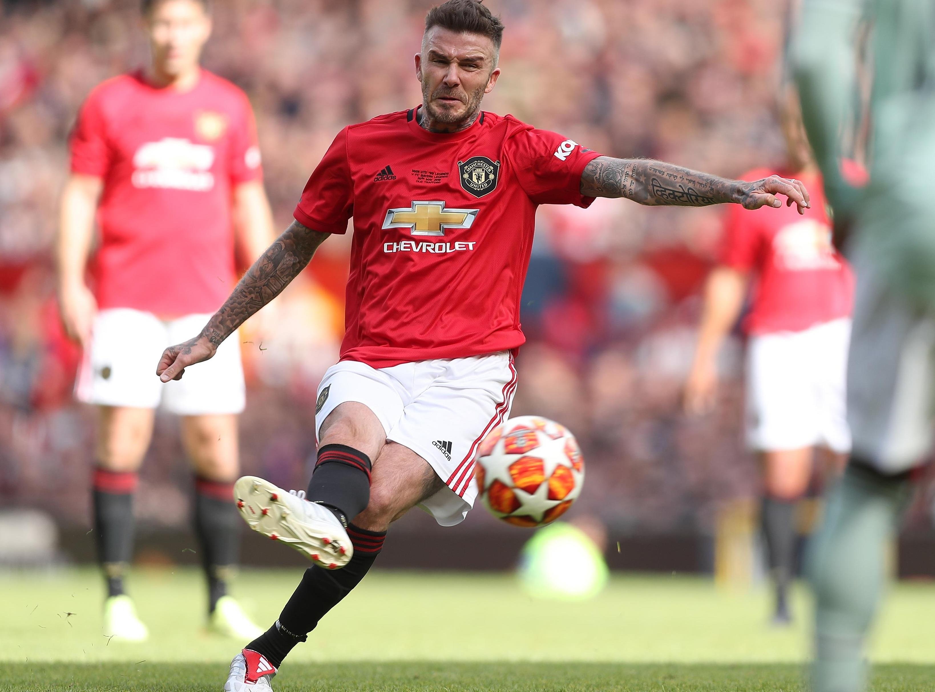 Beckham vững phong độ, Scholes phát tướng sau 20 năm ảnh 2 Beckham vung phong do, Scholes phat tuong sau 20 nam anh 2