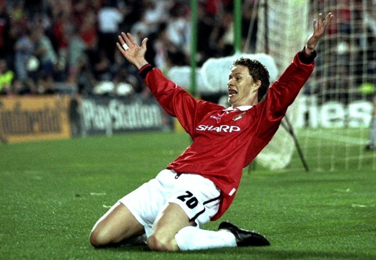 Beckham vung phong do,  Scholes phat tuong sau 20 nam anh 3