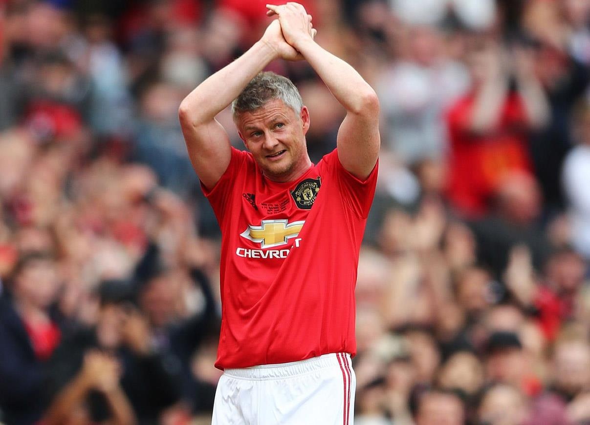 Beckham vững phong độ, Scholes phát tướng sau 20 năm ảnh 4 Beckham vung phong do, Scholes phat tuong sau 20 nam anh 4