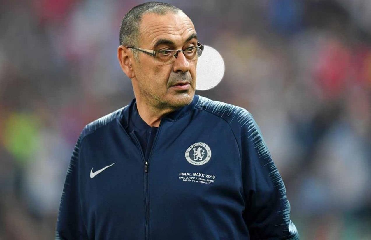 HLV Sarri xin tu chuc de dan dat Ronaldo mua toi hinh anh