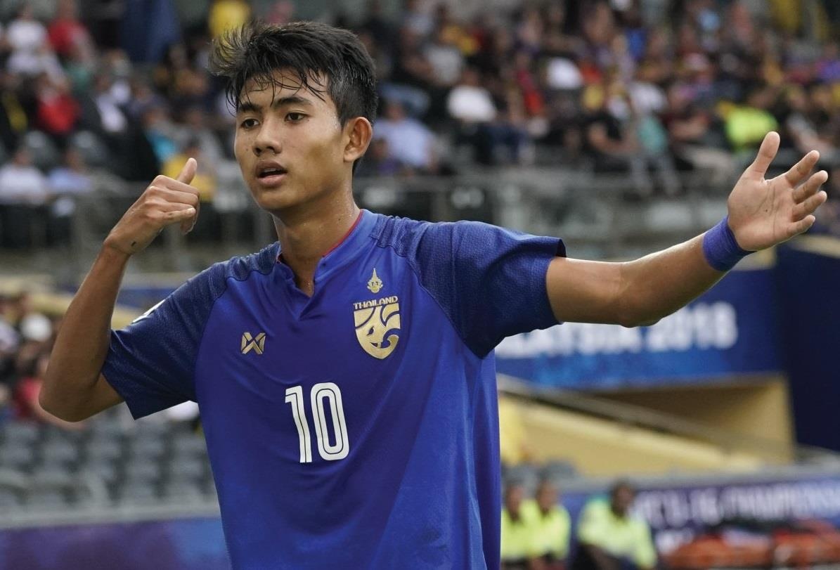 Tiền đạo 16 tuổi dự King's Cup đi vào lịch sử bóng đá Thái Lan ảnh 1 Tien dao 16 tuoi du King's Cup di vao lich su bong da Thai Lan anh 1