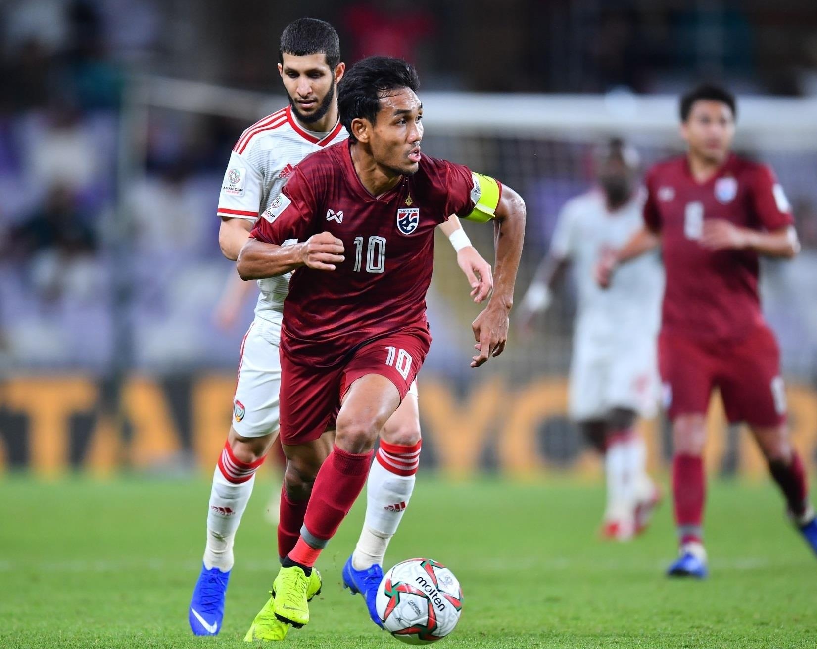 Tiền đạo số một Thái Lan có thể lỡ trận gặp tuyển Việt Nam ảnh 2 Tien dao so mot Thai Lan co the lo tran gap tuyen Viet Nam anh 2