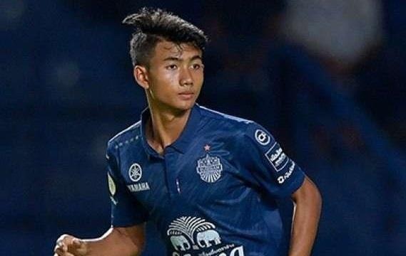 Tien dao 16 tuoi lap ky luc trong ngay Viet Nam ha Thai Lan hinh anh