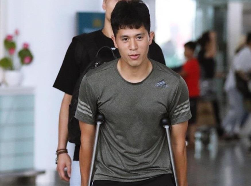 Dinh Trong bi dinh loai chan thuong ac mong nhu Ronaldo 'beo' hinh anh