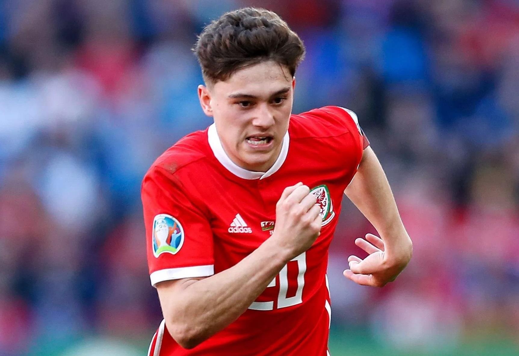 MU sap don tan binh dau tien o he 2019 hinh anh