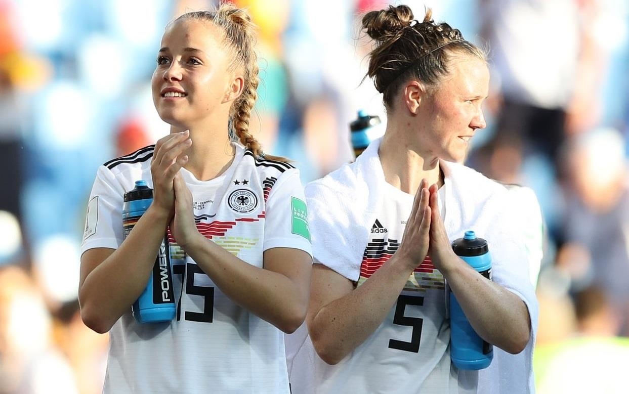 Tuyen Duc thang dam Nam Phi 4-0 o World Cup nu 2019 hinh anh