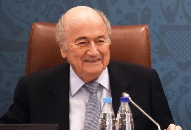 Cuu chu tich FIFA tiet lo cuoc gap giup Qatar dang cai World Cup hinh anh