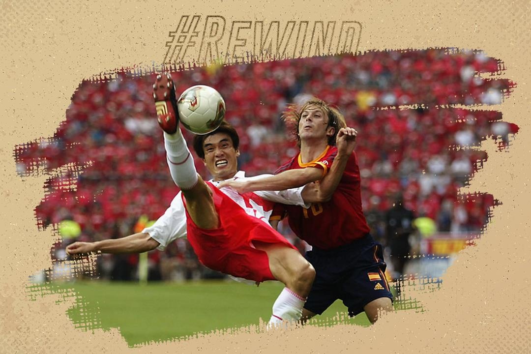 Tron 17 nam DT Han Quoc khien Tay Ban Nha uat han vi loi choi xau xi hinh anh