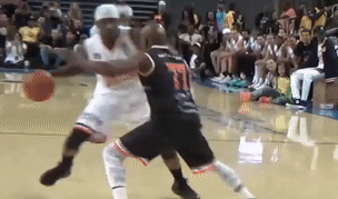 'Doc co cau bai' Mayweather thanh tro he khi choi bong ro hinh anh