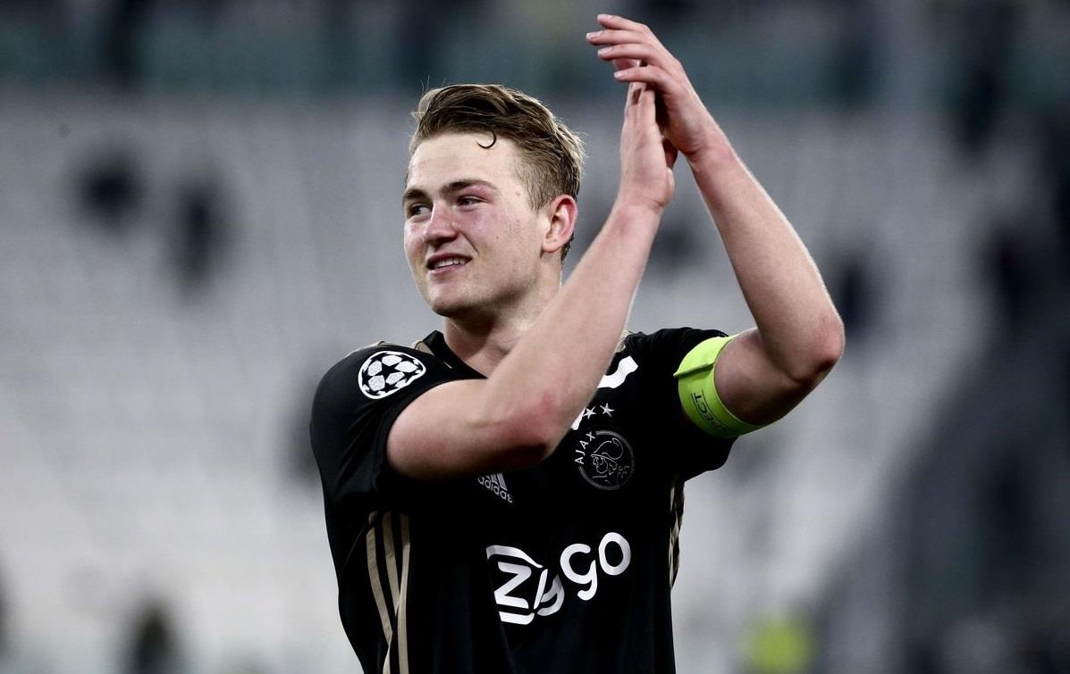 De Ligt chuan bi sang Juventus kiem tra y te hinh anh